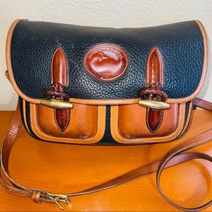Vintage Dooney & Bourke black Medium Double Pocket Outback